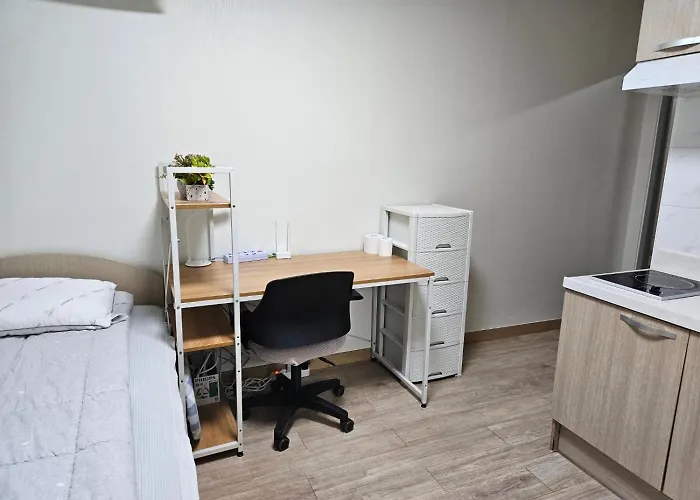Apartment Yh House Hongdae, Sinchon Seoul