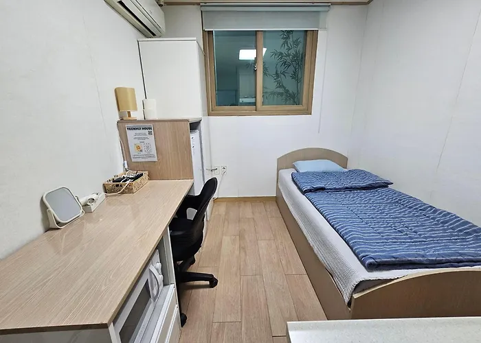 Yh House Hongdae, Sinchon Apartment