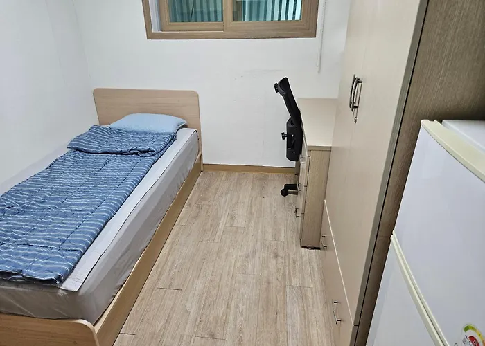 Yh House Hongdae, Sinchon * Seoul