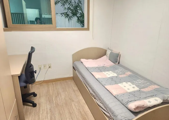 Yh House Hongdae, Sinchon Apartment