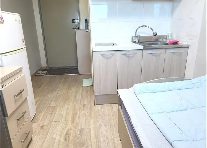 Yh House Hongdae, Sinchon Apartment