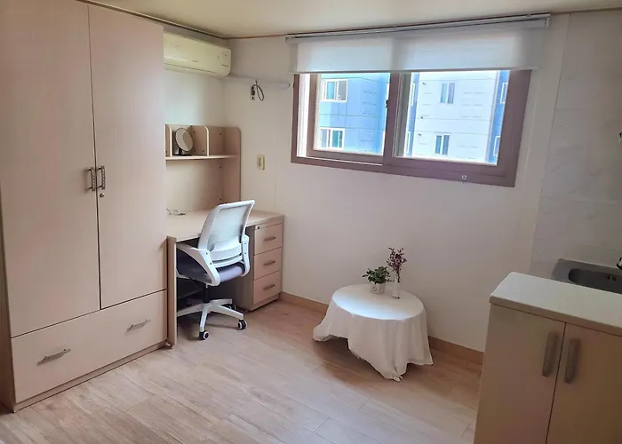 Yh House Hongdae, Sinchon Apartment