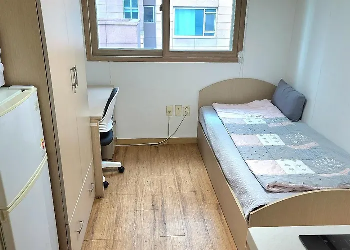 Yh House Hongdae, Sinchon Apartment *